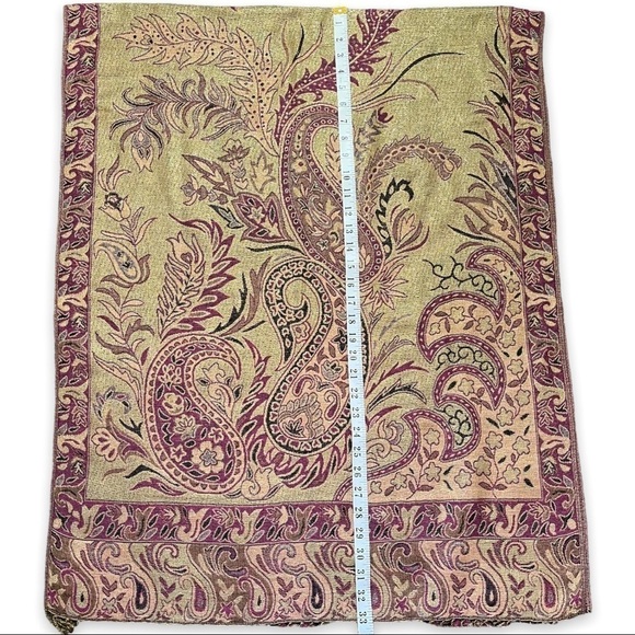 Paisley Print Metallic Gold and Magenta Tasseled Shawl - Picture 9 of 13
